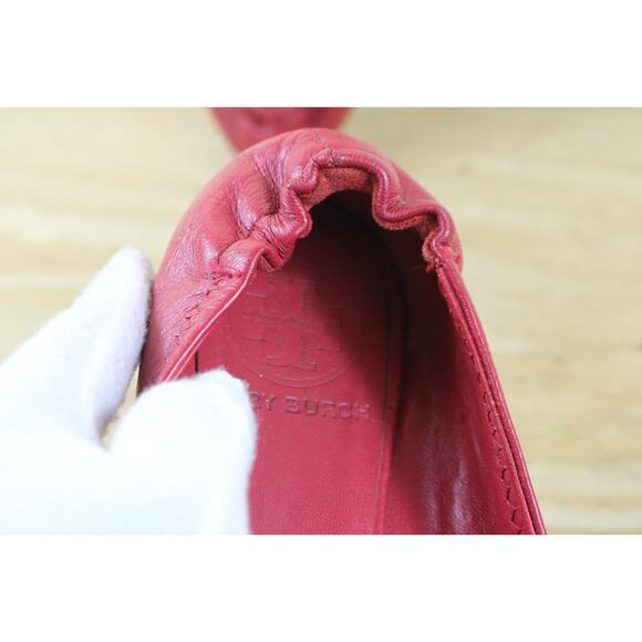 Tory Burch Red Reva Flats with Gold Logo - Picture 6 of 11